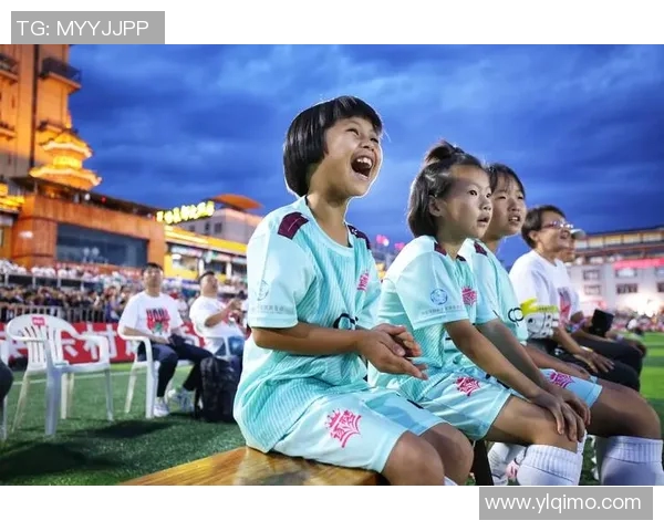 中国小孩足球天才崭露头角成未来之星引领新一代足球梦想
